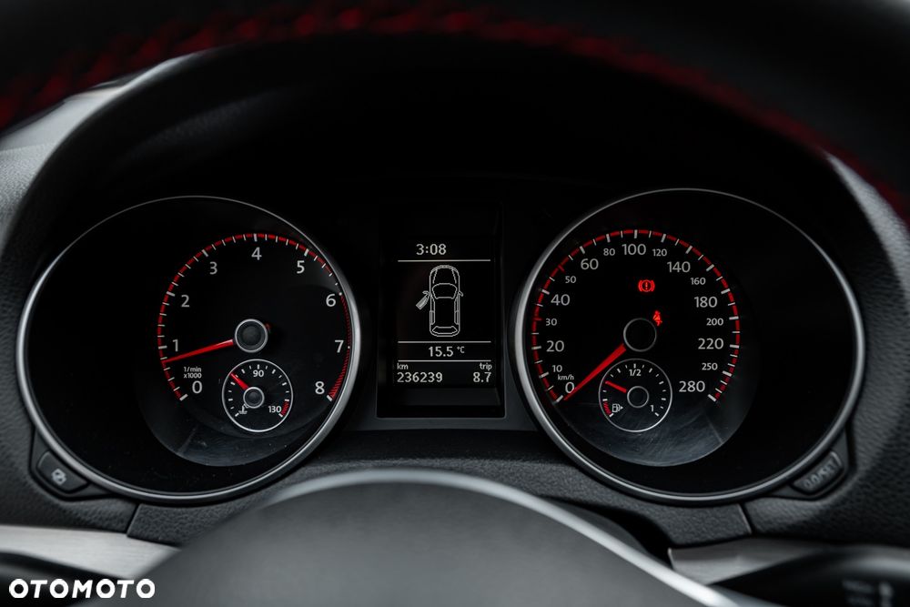 Volkswagen Golf 2.0 GTI adidas - 20