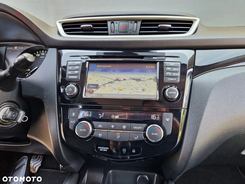 Nissan Qashqai 1.6 DCi Tekna EU6 - 29