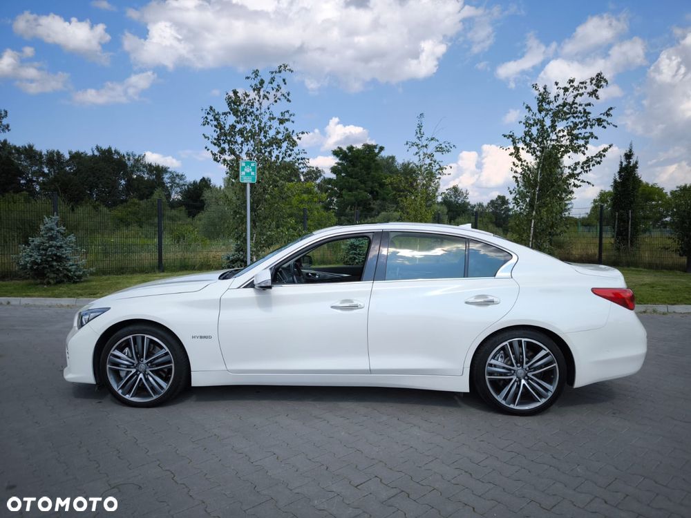 Infiniti Q50 - 16