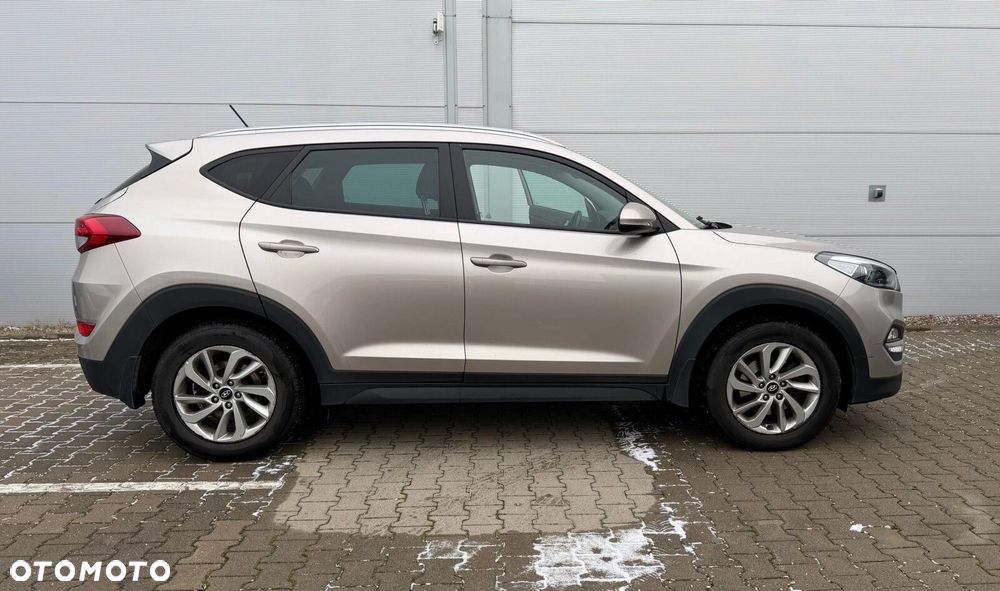 Hyundai Tucson 1.7 CRDI BlueDrive GO 2WD - 5