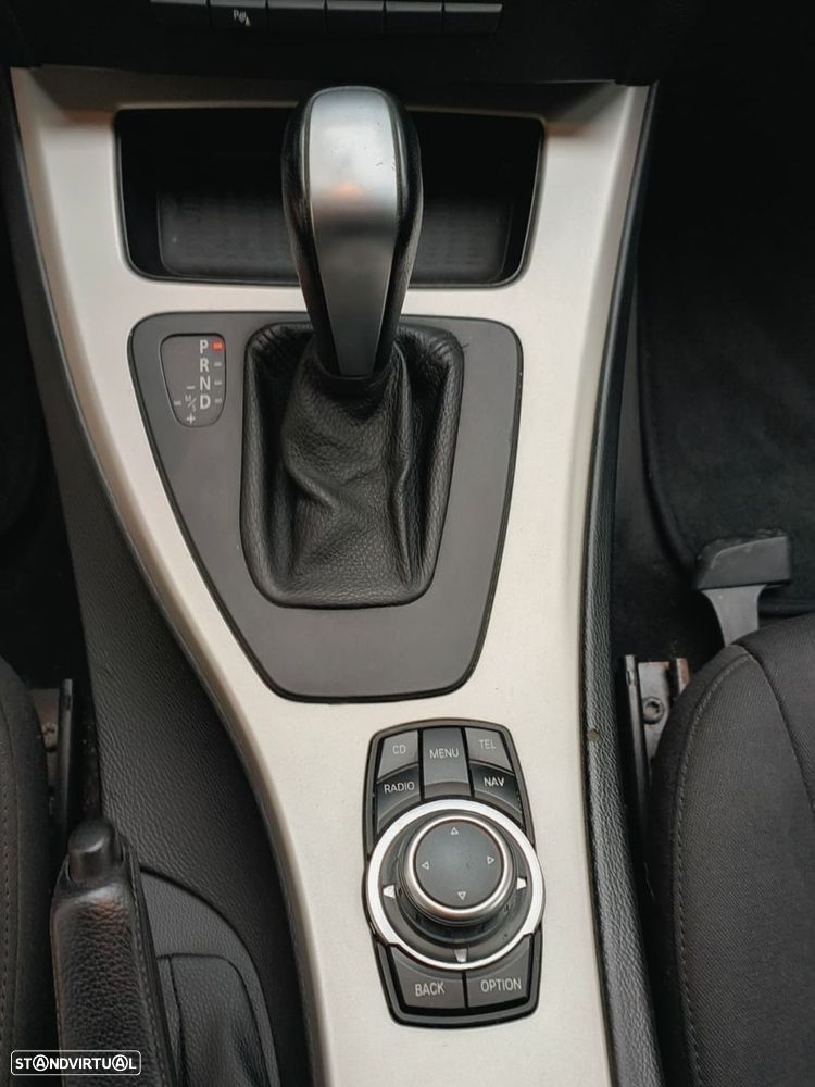 BMW 320 d Touring Navigation Auto - 14