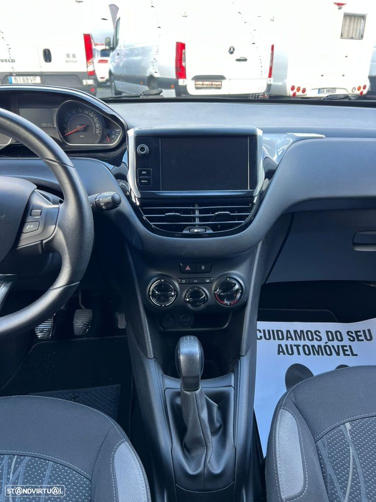 Peugeot 208 1.2 PureTech Active - 23