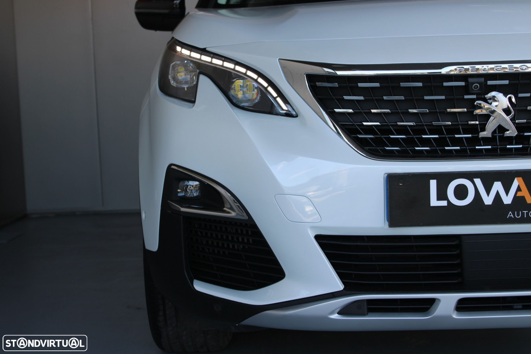 Peugeot 3008 1.2 PureTech Allure EAT8 - 28