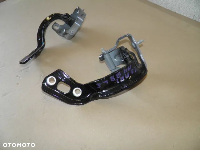 ZAWIAS TYLNEJ KLAPY AUDI A4 B8 KOMBI - 2