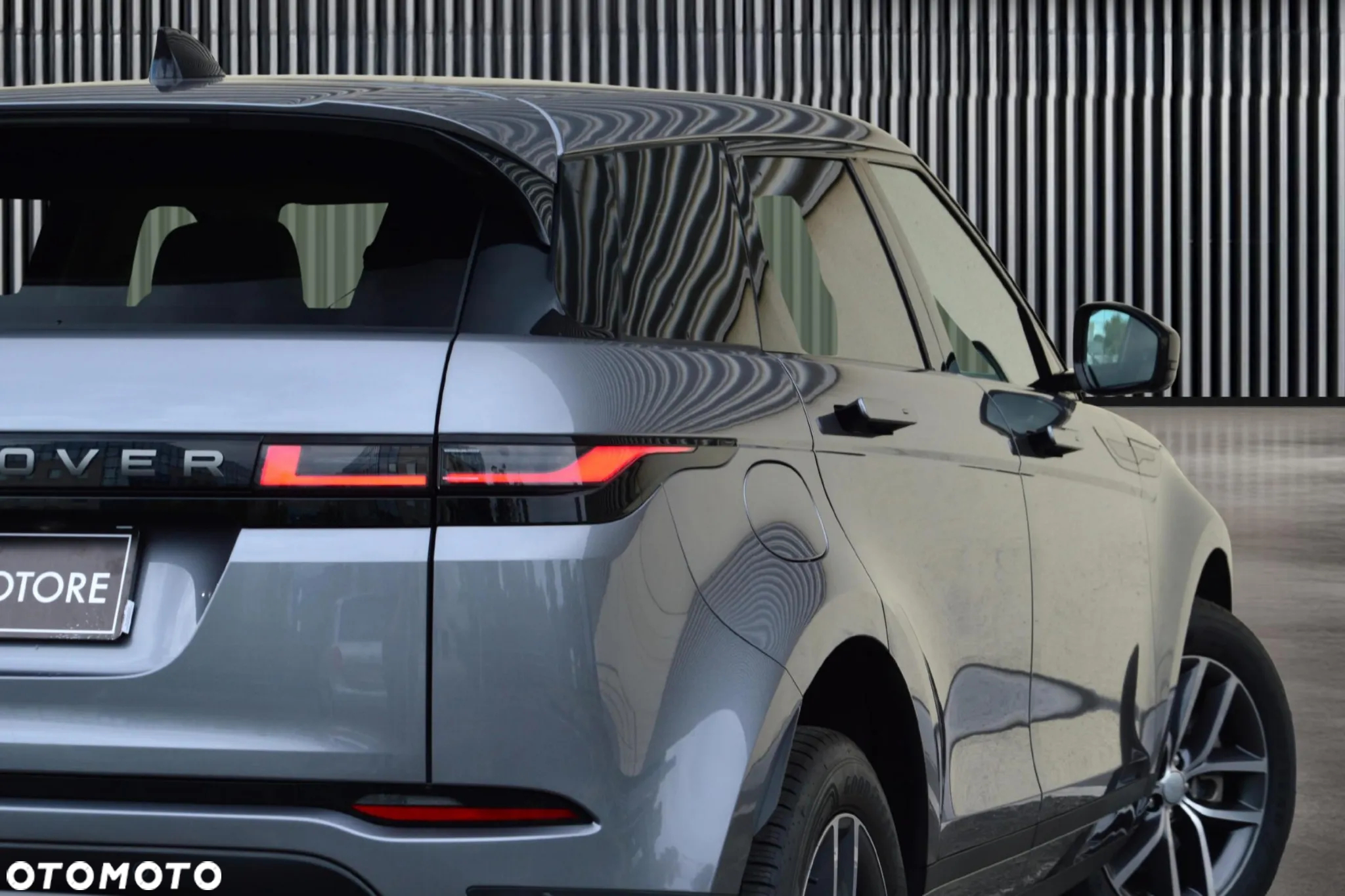 Land Rover Range Rover Evoque - 10