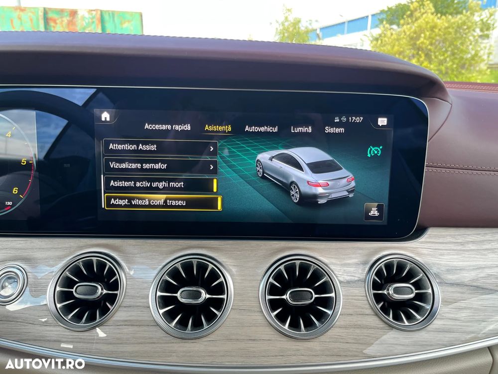 Mercedes-Benz E 220 d 4MATIC - 26