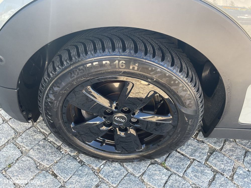 MINI Clubman One D - 14