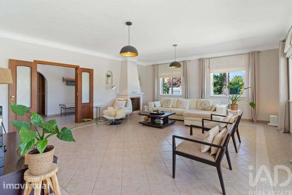 Casa / Villa T4 em Lagoa e Carvoeiro de 229,00 m2 - Grande imagem: 3/29