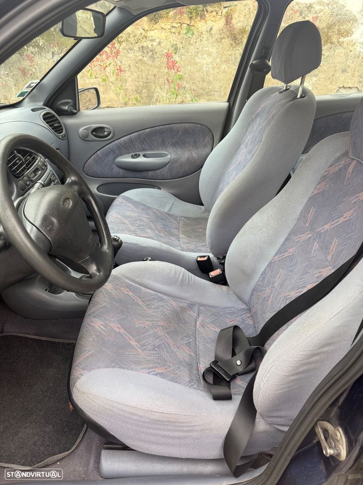 Ford Fiesta 1.25 Techno - 9