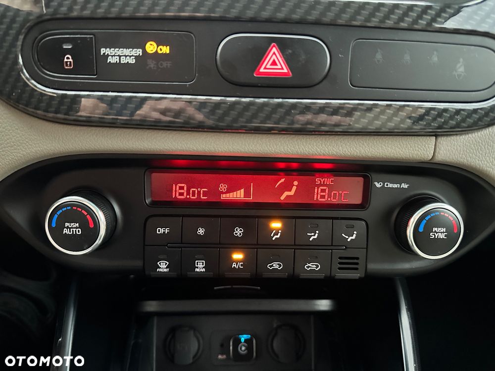 Kia Carens 1.7 CRDi L - 22