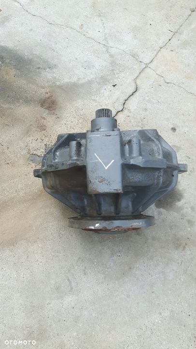 ZWOLNICA LEWA KOMBAJN ZBOŻOWY FENDT 6335C 2015R - 2