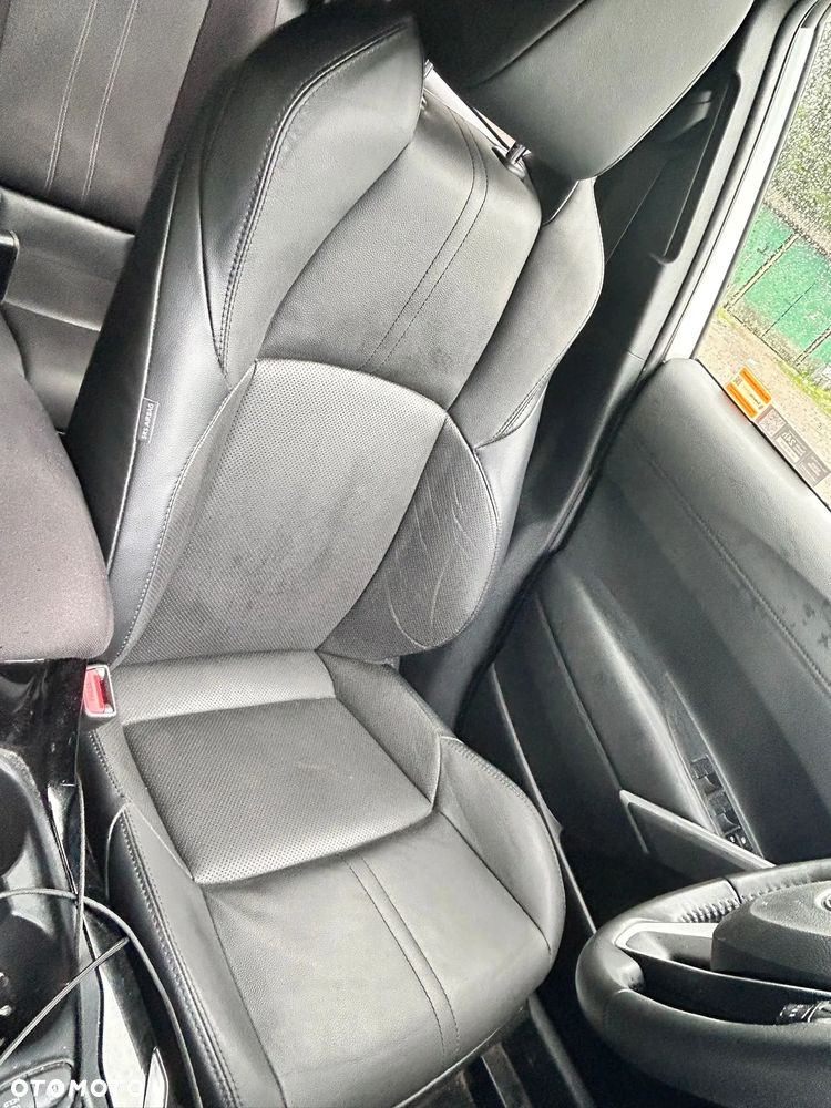 Toyota Corolla Cross 2.0 Hybrid Executive - 27