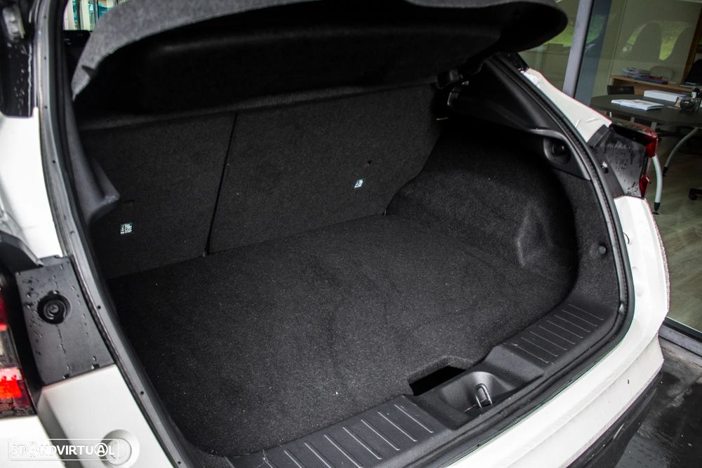 Nissan Juke 1.0 DIG-T N-Connecta DCT - 31