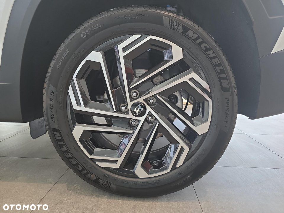 Hyundai Tucson - 12