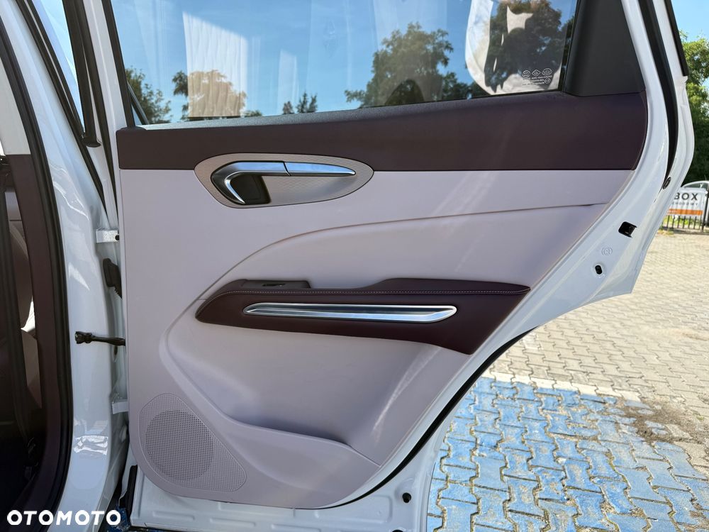 Bestune T90 2.0T Elegance - 21