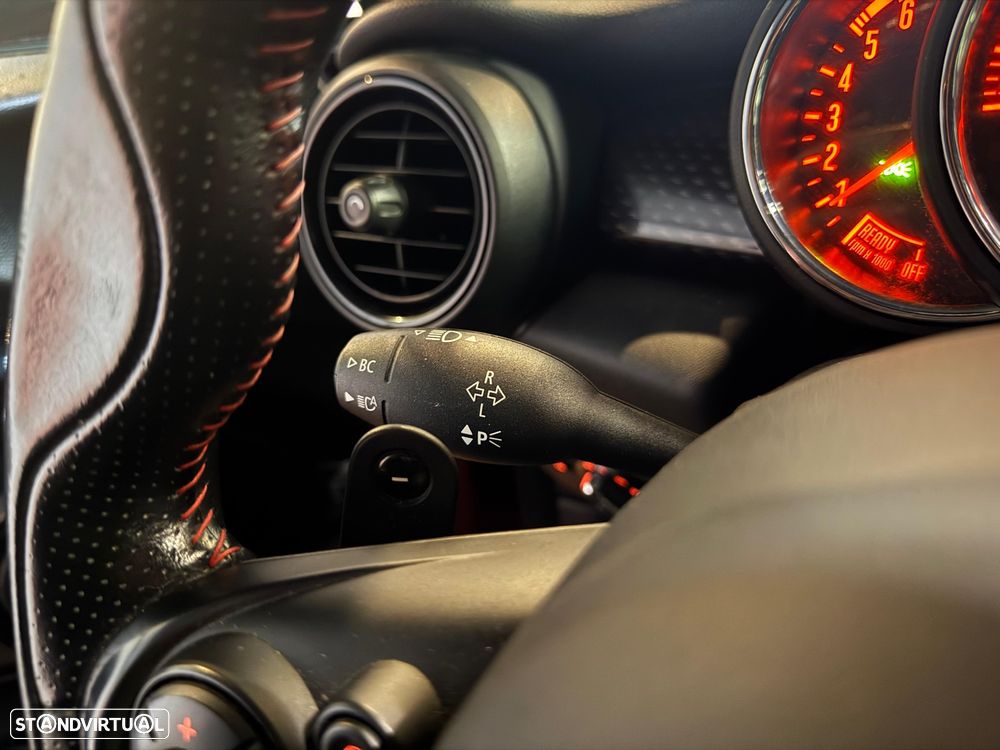 MINI 3 Portas Cooper SD Auto Desportiva - 9