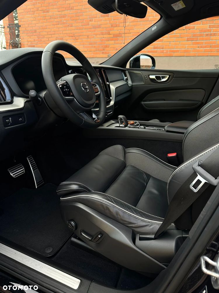 Volvo XC 60 B4 D Geartronic RDesign - 17