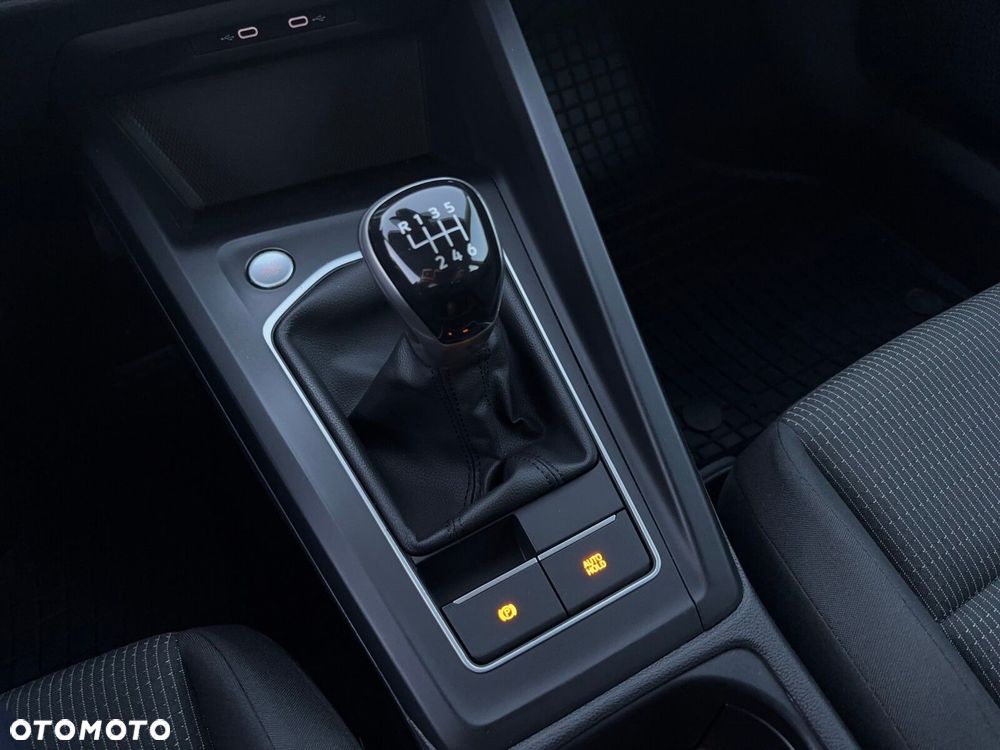 Volkswagen Golf - 18