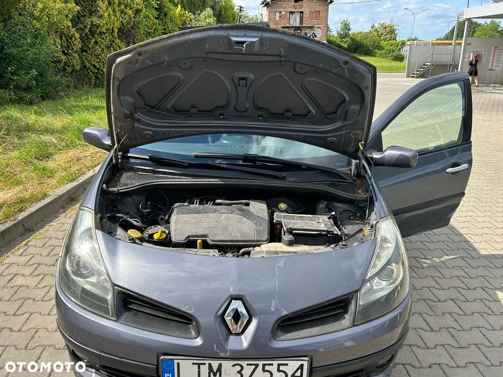 Renault Clio 1.2 16V Alize - 28