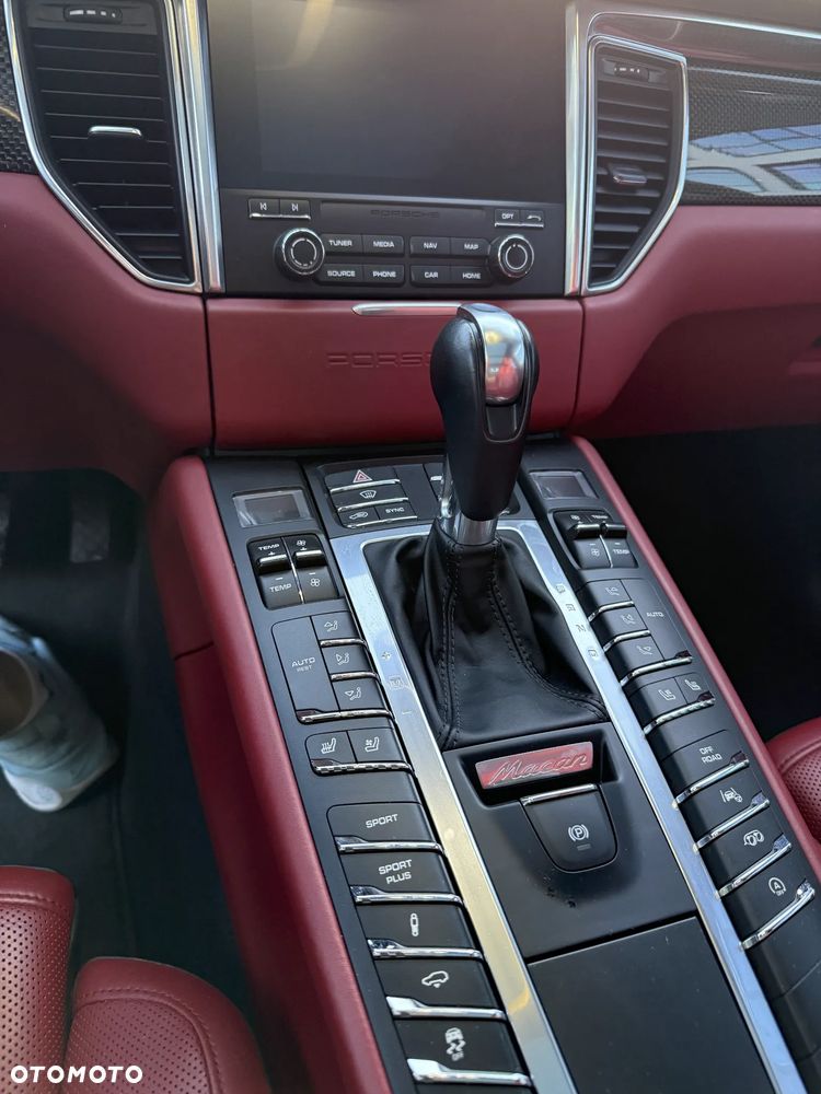 Porsche Macan GTS - 29