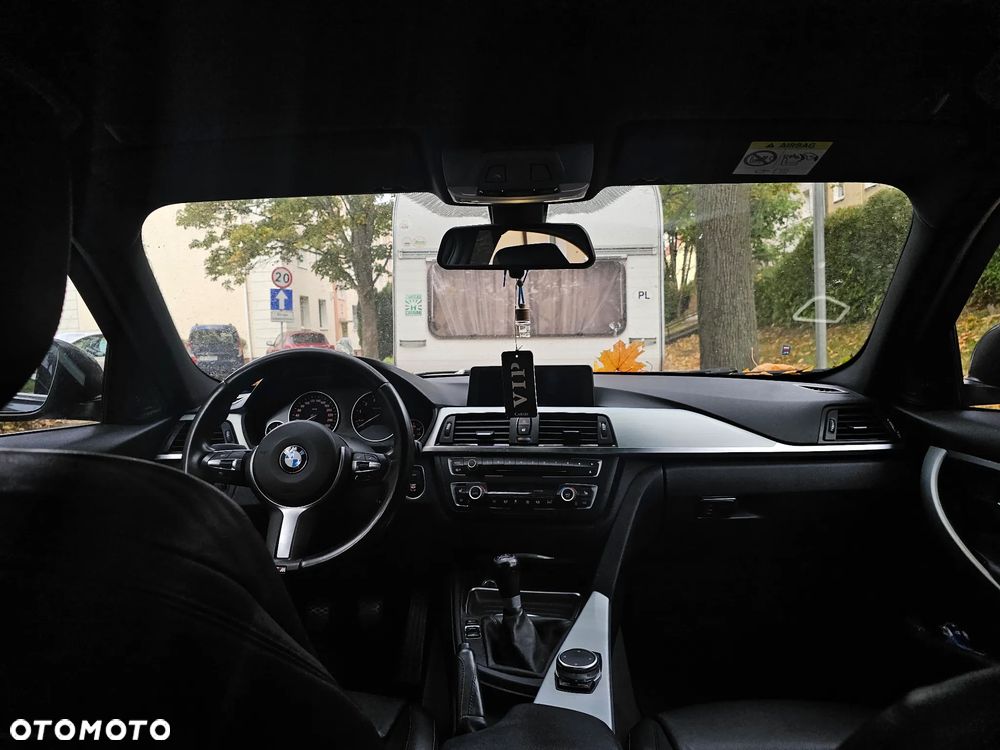 BMW Seria 3 320i Eff.Dynamics - 5