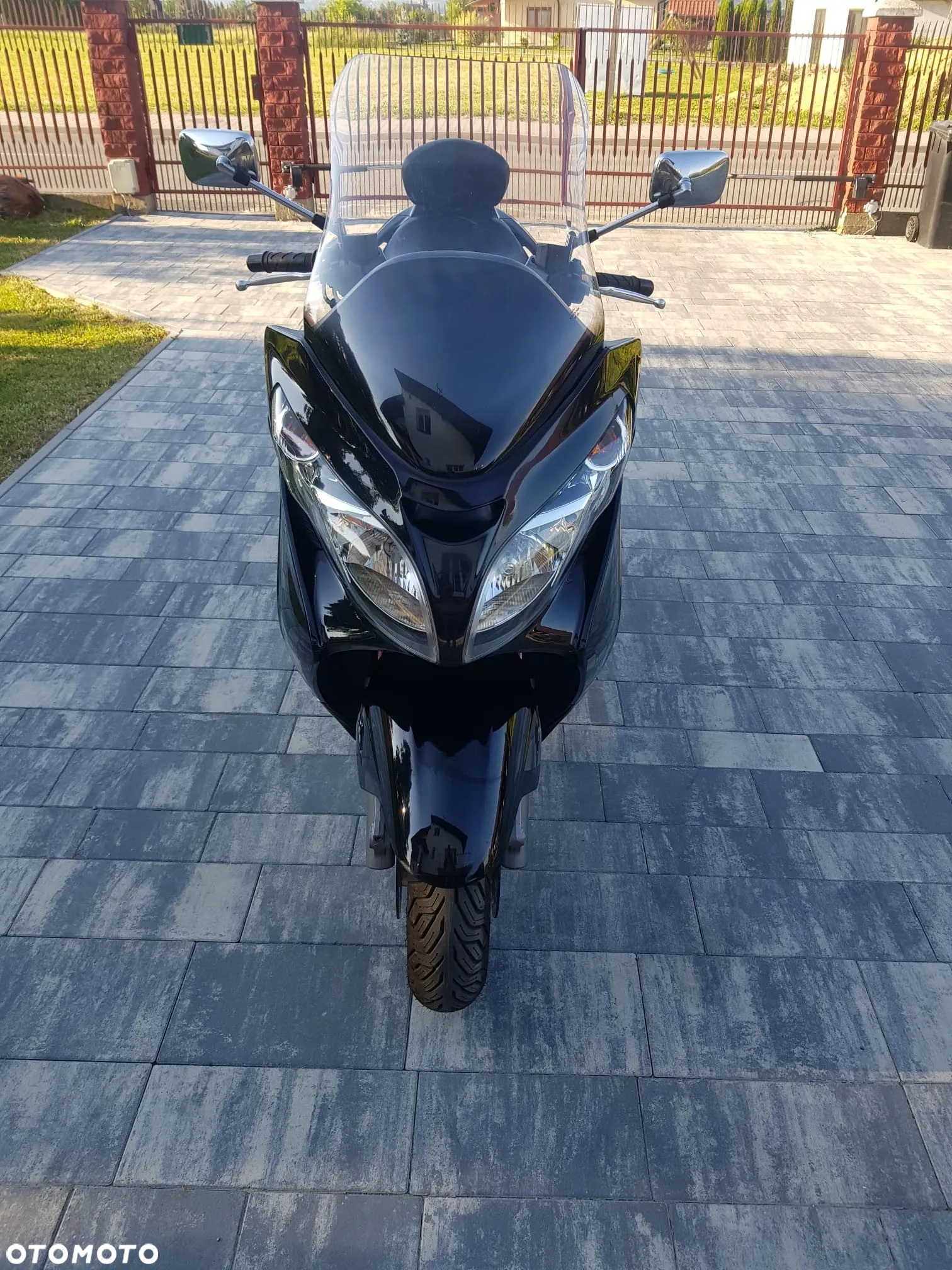Suzuki Burgman - 3