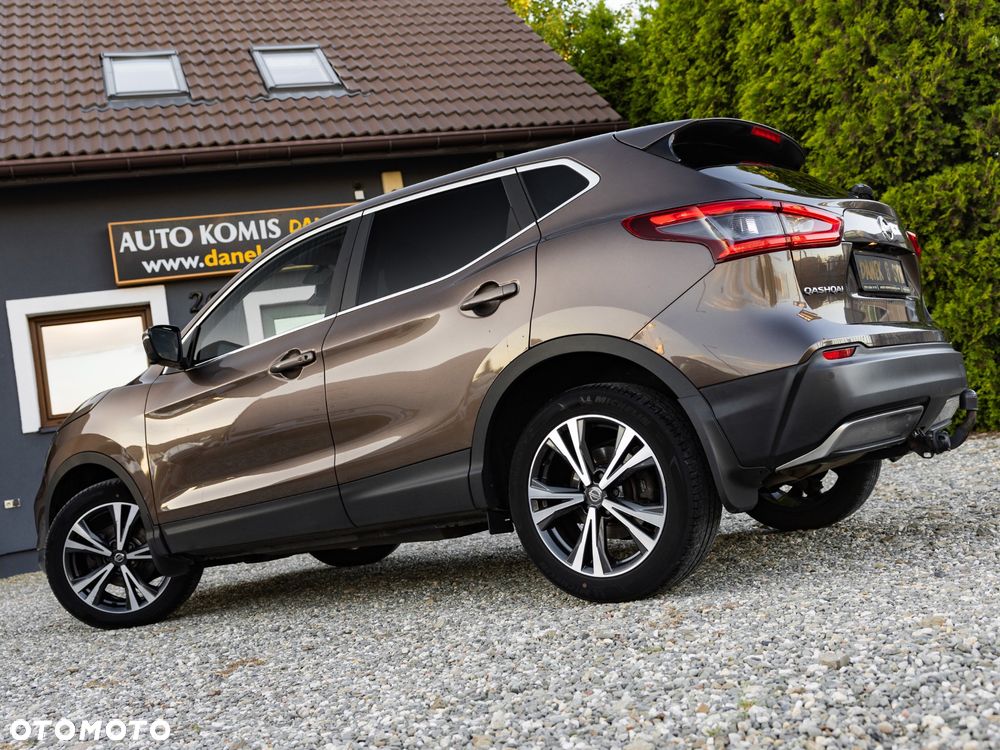 Nissan Qashqai 1.5 dCi N-Connecta - 17