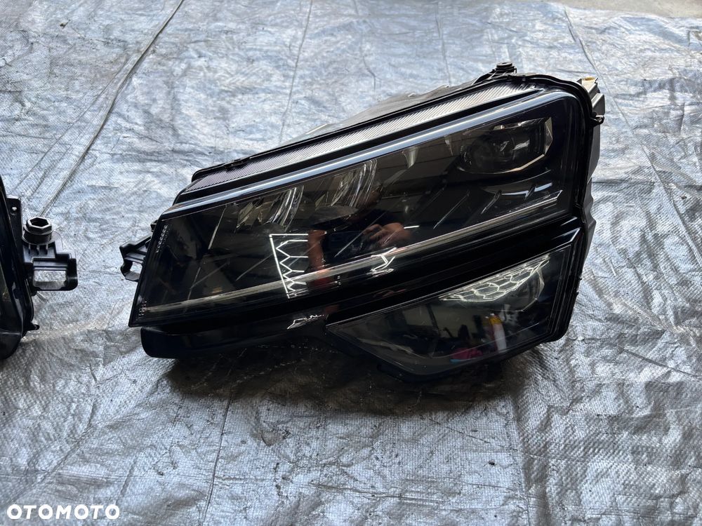 Skoda KAROQ  lampa przód prawa lewa Kompletna 57B941016F 57B941015F - 3