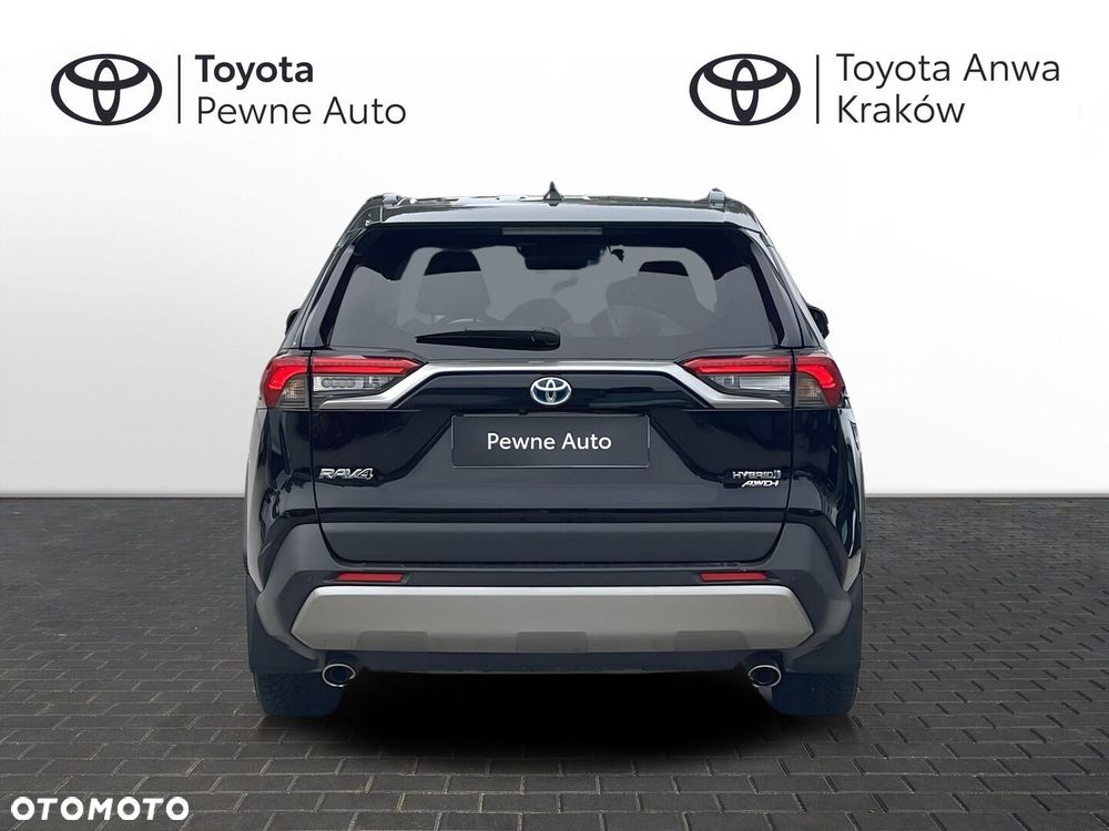 Toyota RAV4 - 8