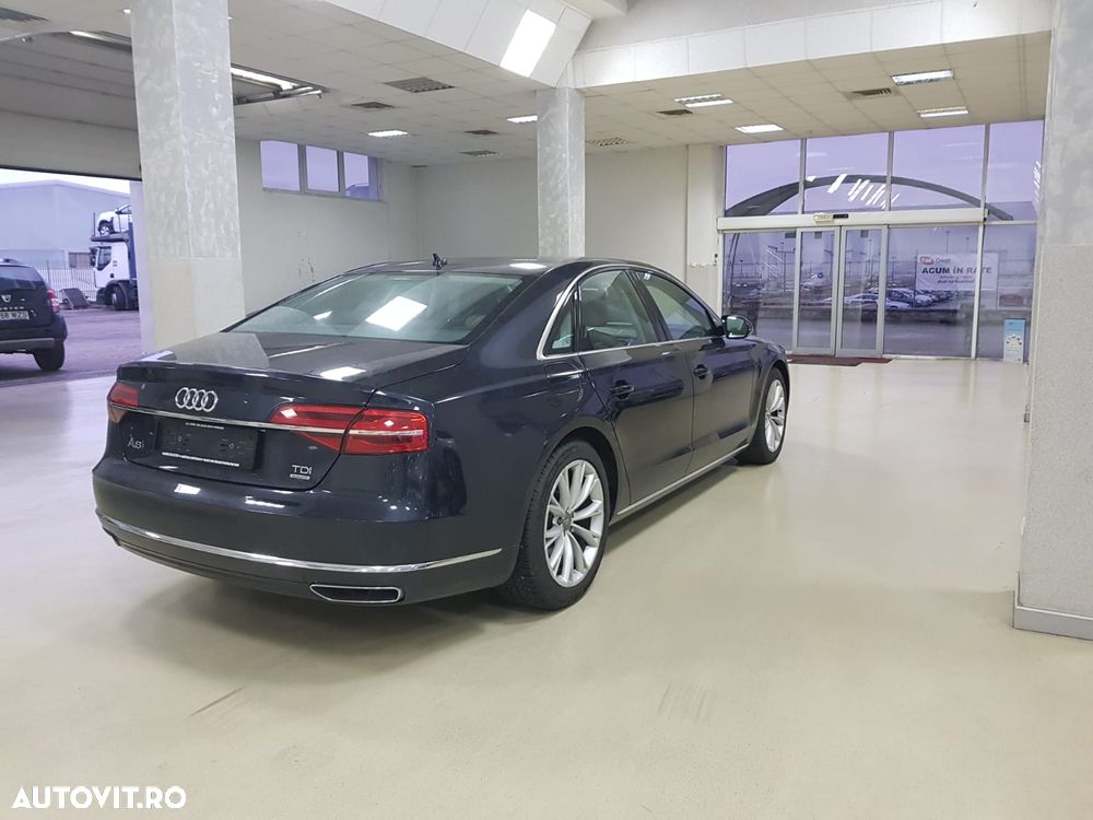 Audi A8 3.0 TDI DPF clean diesel quattro tiptronic - 1
