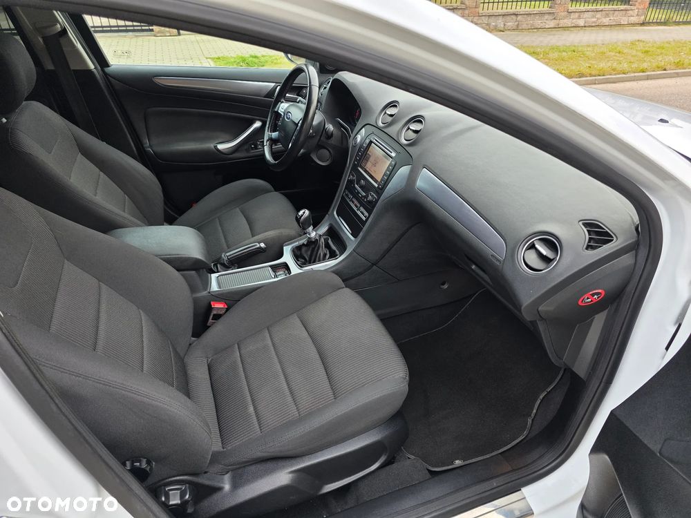 Ford Mondeo 1.6 EcoBoost Start-Stopp Titanium - 22