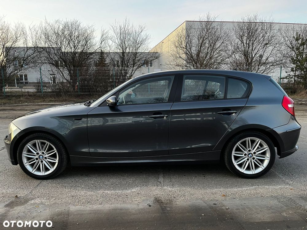 BMW Seria 1 120d DPF - 1