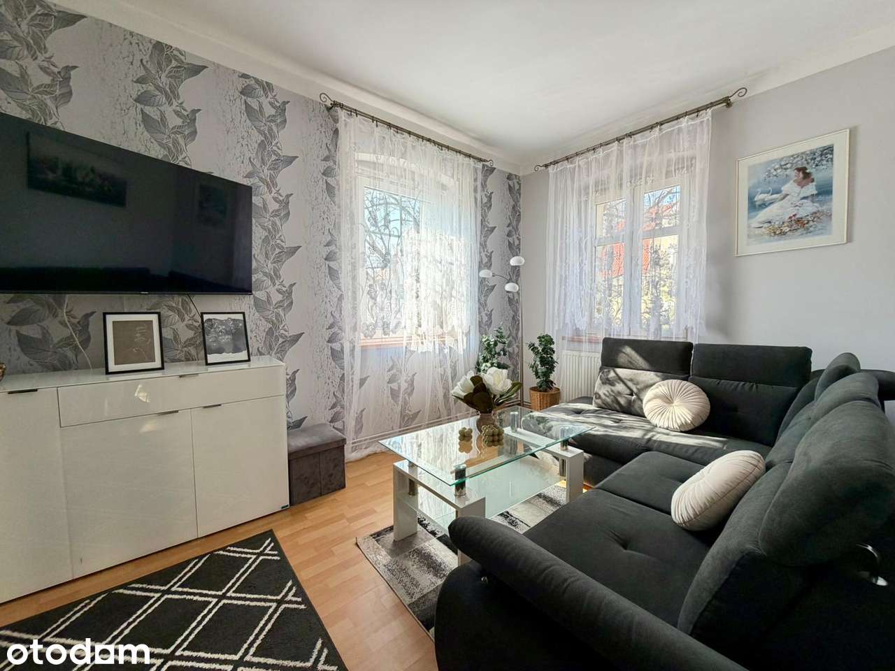 Ustawne mieszkanie w centrum z dużą kuchnią - 2 pokoje - 60m²