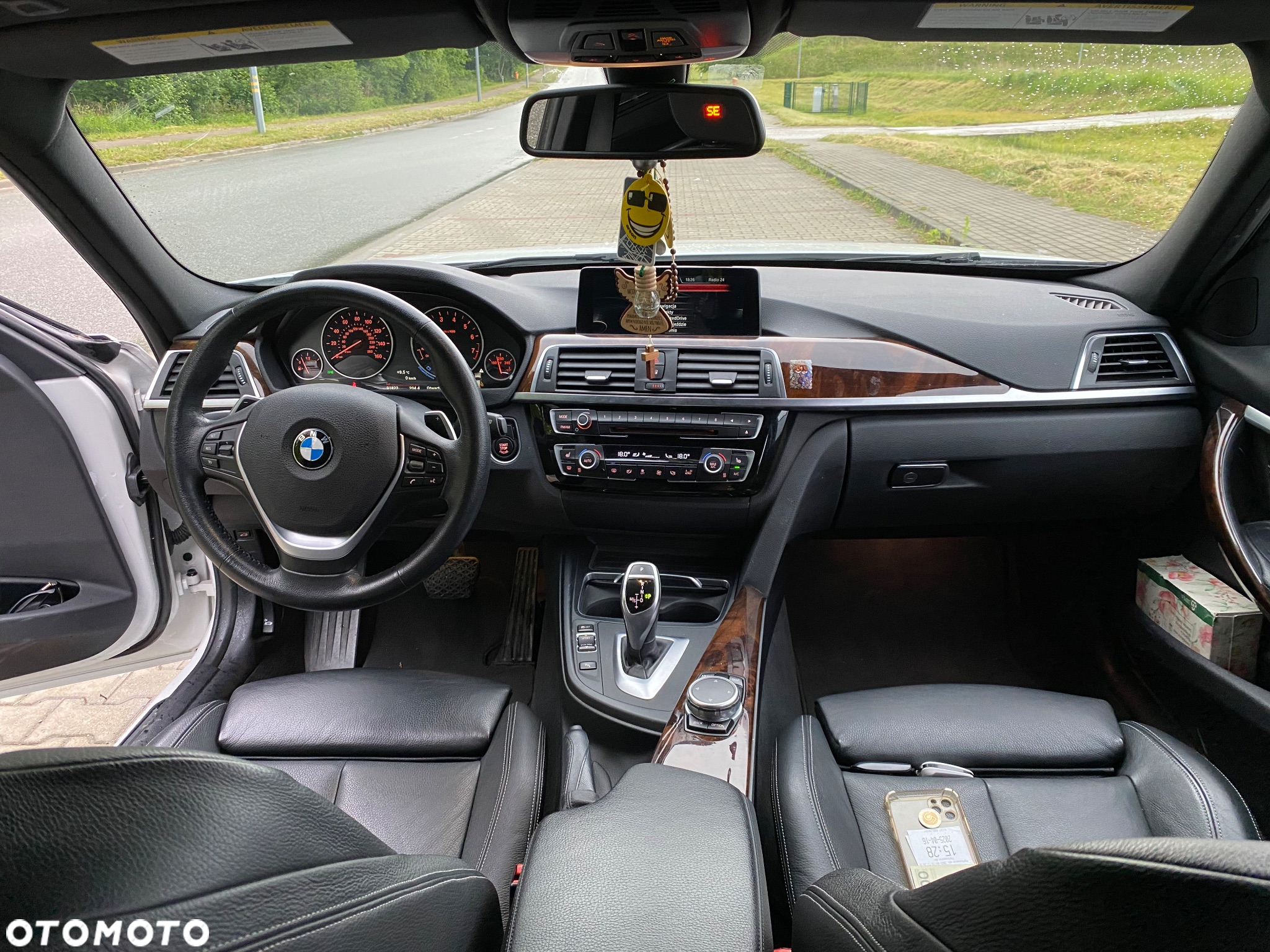 BMW Seria 3 330i xDrive Luxury Line - 11