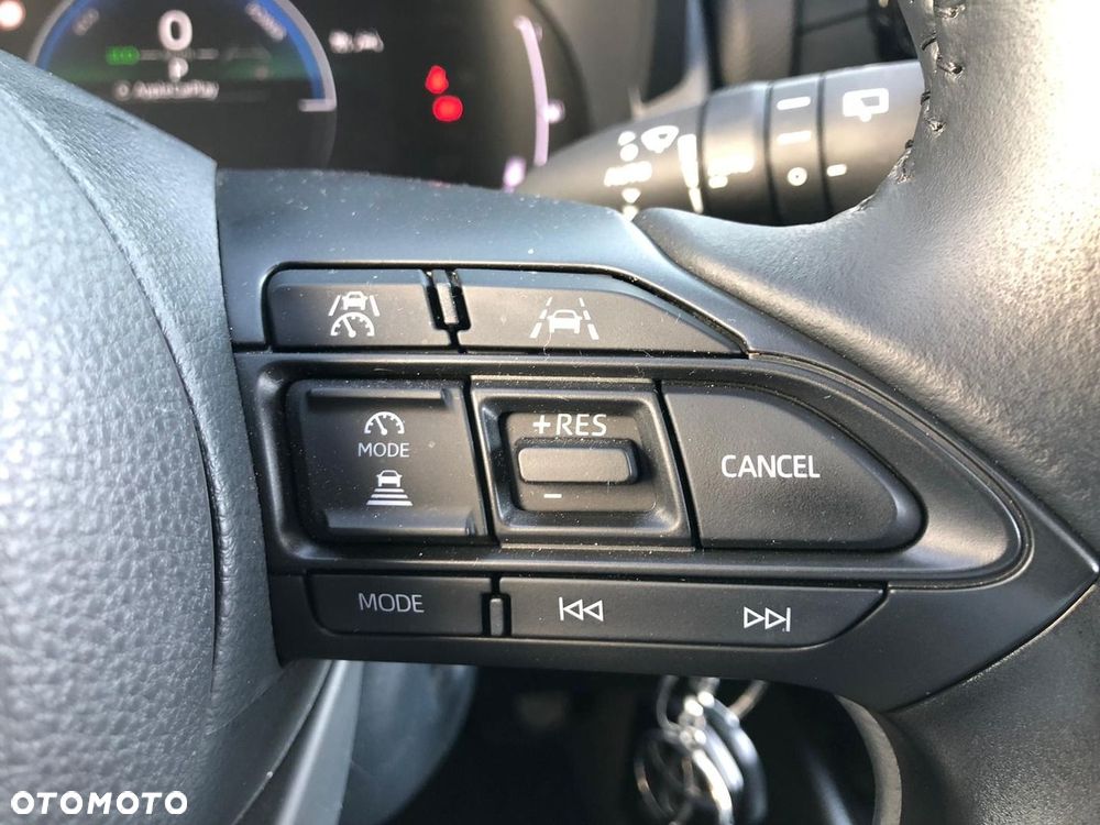 Toyota Yaris Hybrid 1.5 Style - 27