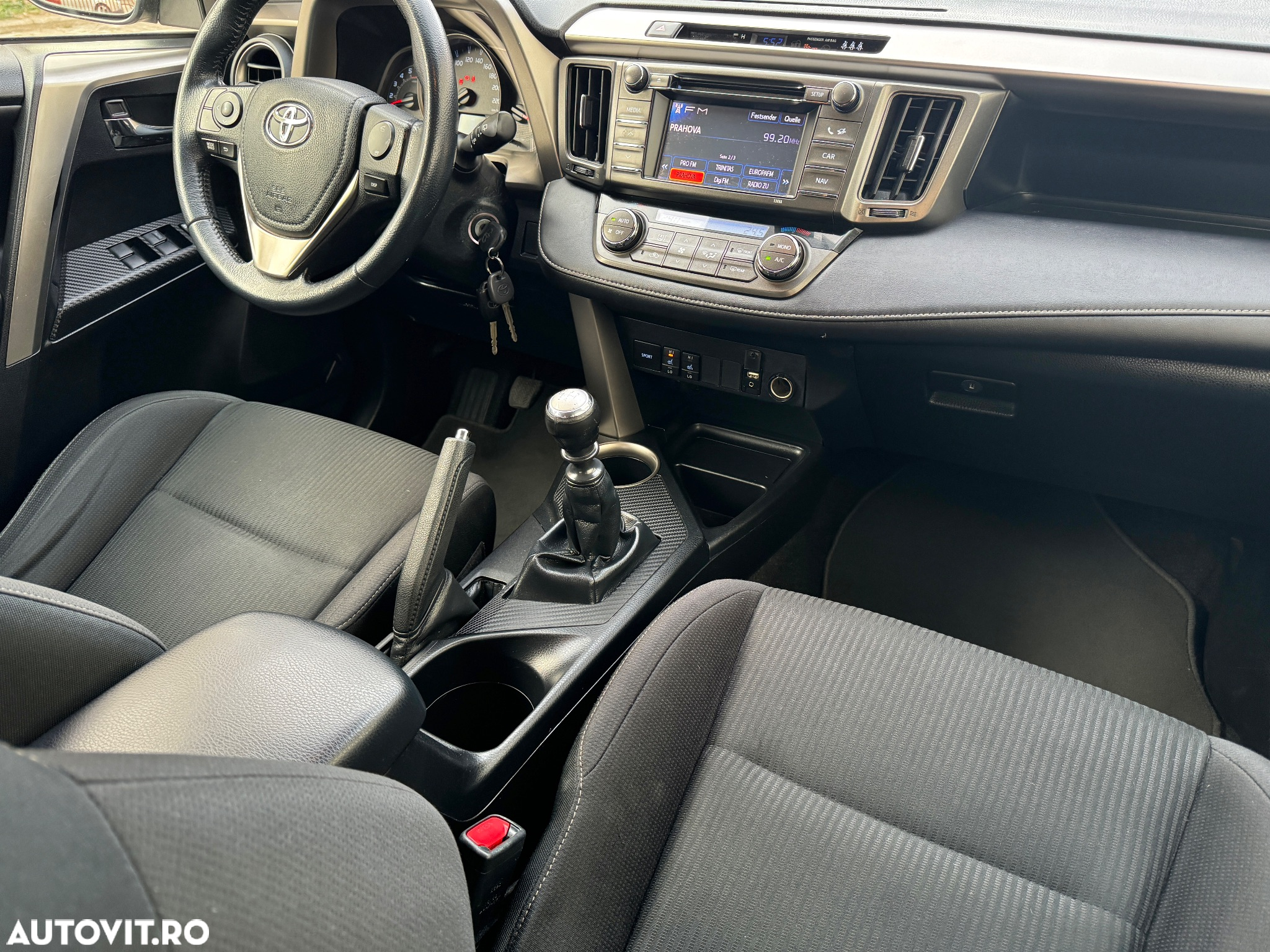 Toyota RAV4 2.2 D-4D 4x4 Edition S - 13