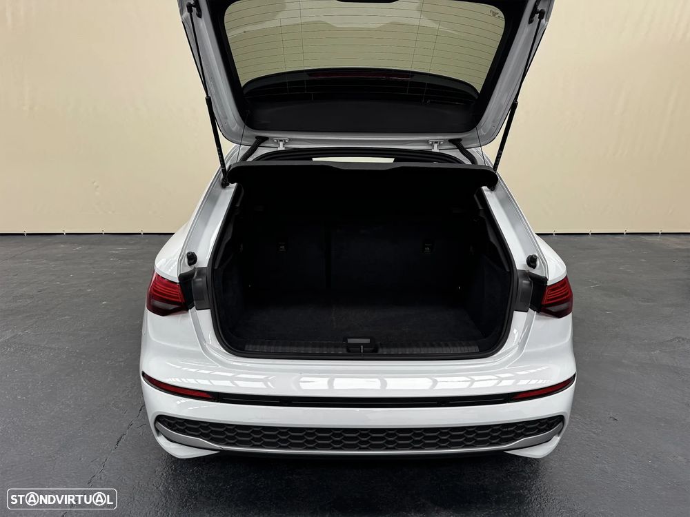 Audi A3 Sportback 30 TFSI Advanced S tronic - 22