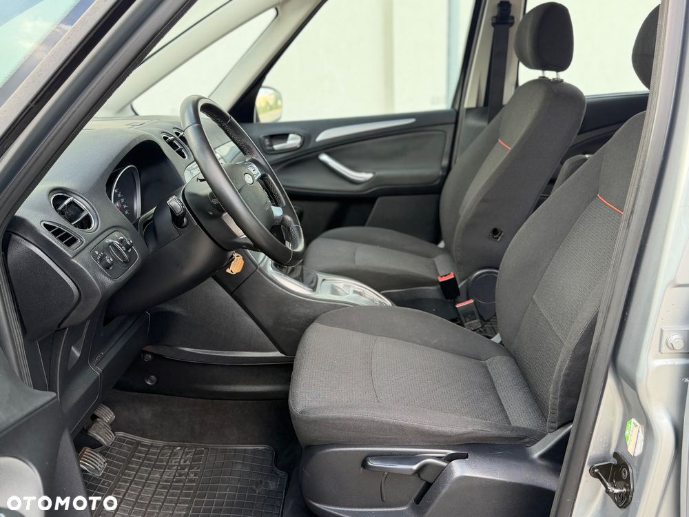 Ford Galaxy - 9