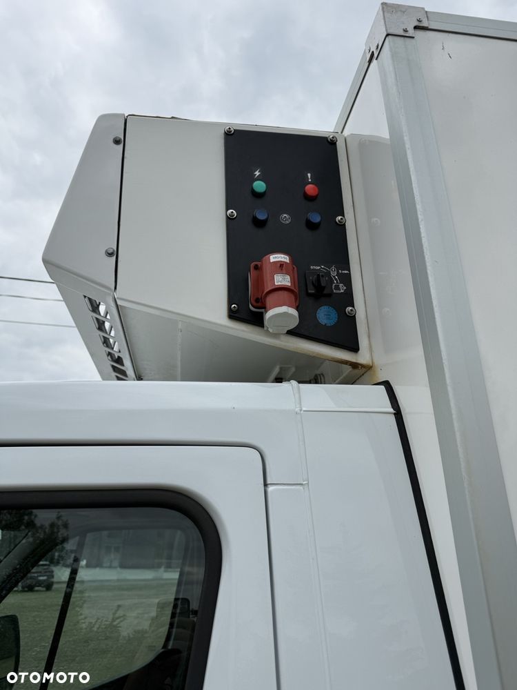 Renault Master -40 Chłodnia Mroznia izoterma - 23