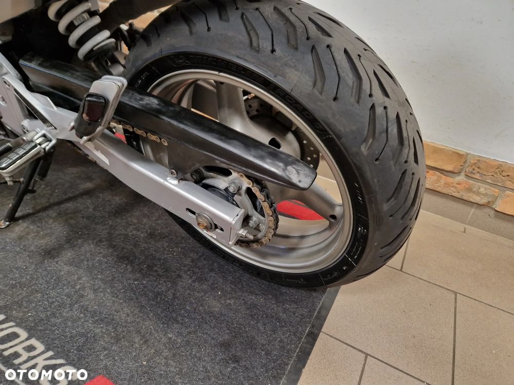 Honda Hornet - 19