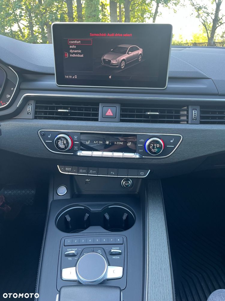 Audi A4 Limousine - 32
