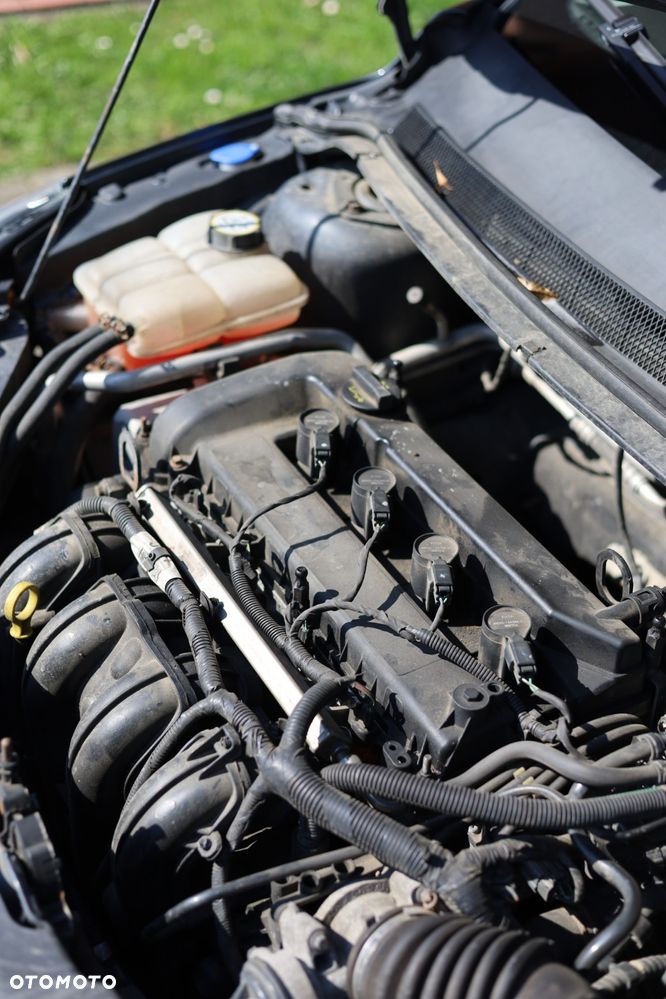 Ford Focus 1.8 Titanium - 23