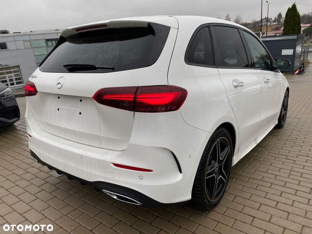 Mercedes-Benz B-Class 2023 photo 4