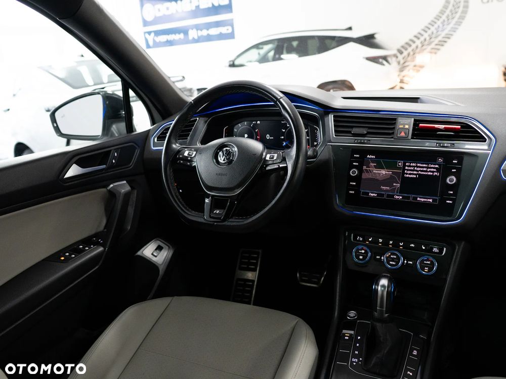 Volkswagen Tiguan - 26