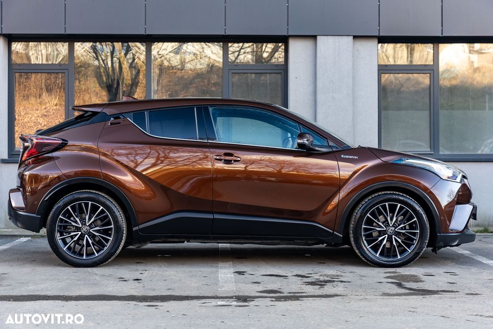 Toyota C-HR Hybrid Lounge - 20