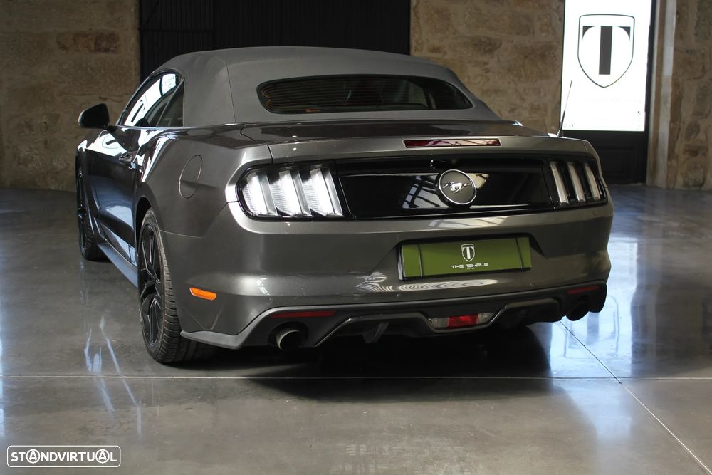 Ford Mustang Cabrio 2.3 Eco Boost - 8