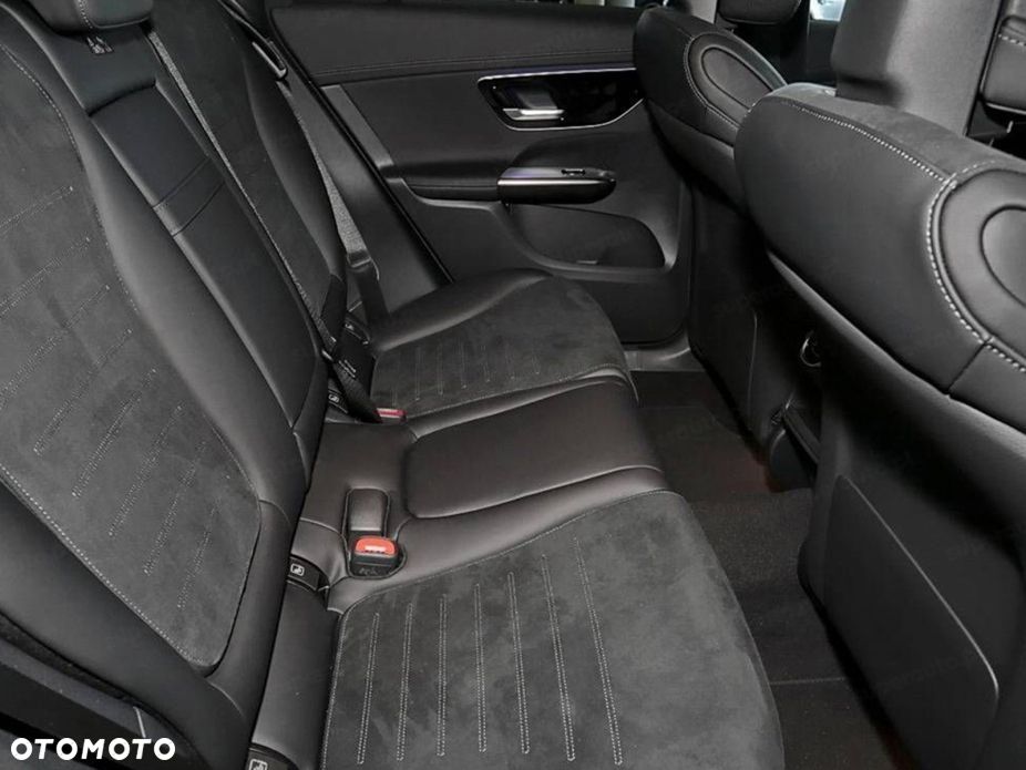 Mercedes-Benz GLC 300 mHEV 4-Matic AMG Line - 15