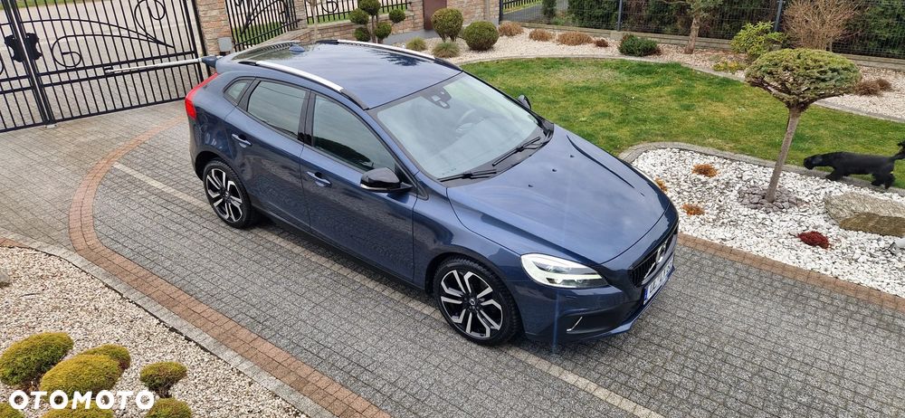 Volvo V40 T3 Drive-E R-Ocean Race - 1