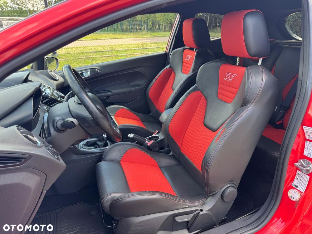 Ford Fiesta ST2 - 18