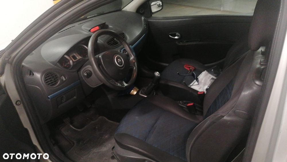 Renault Clio 1.2 16V Alize - 6